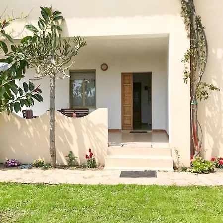 Lu Fraili House *